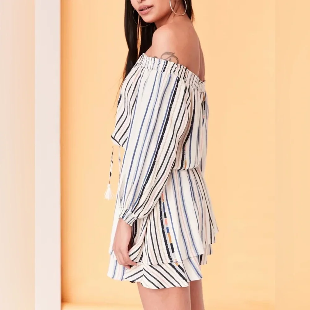 ASTR The Label Blair Dress in Cream Cool Stripe
Color:Cream Cool Stripe XSmall - Picture 3 of 9